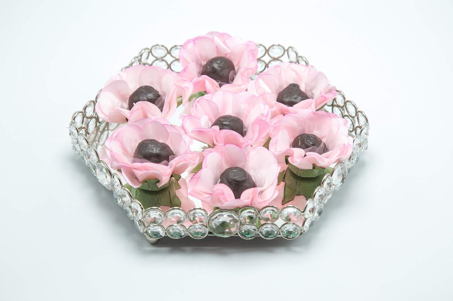 Handmade Paper Truffle Cups | Truffle Liners | Truffle Wrappers | Fominhas | Candy cups for chocolate | Forminhas de Brigadeiro | Candy liners - Pack of 20 - (Paper, Pink)