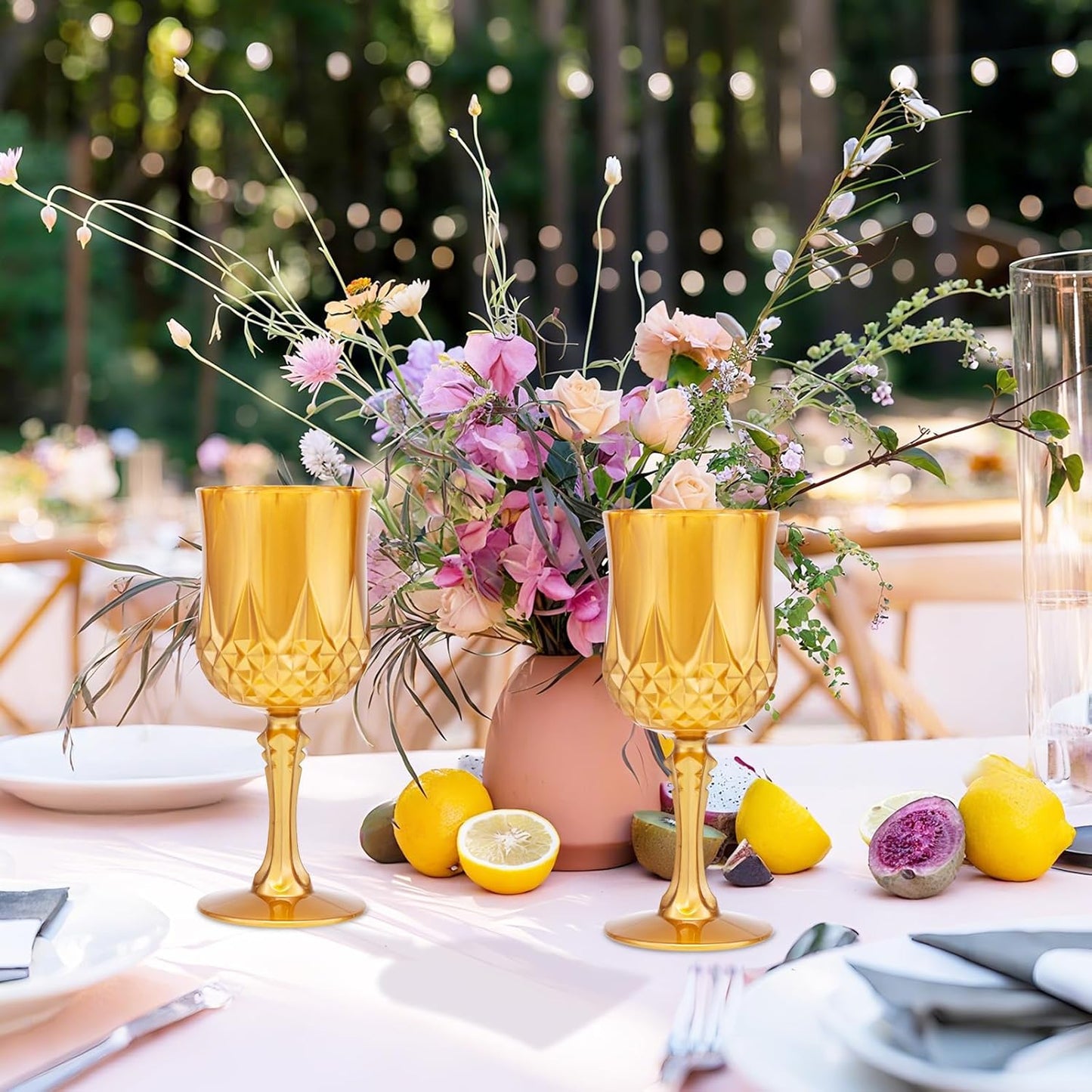 JLYLOL Plastic Vintage Wine Glasses 7OZ Plastic Goblets Vintage Drinking Glasses 48PCS Retro Wedding Glassware Water Goblets Reusable Drinking Cups for Party,Reception,Celebration,Bar,Whiskey(Amber)