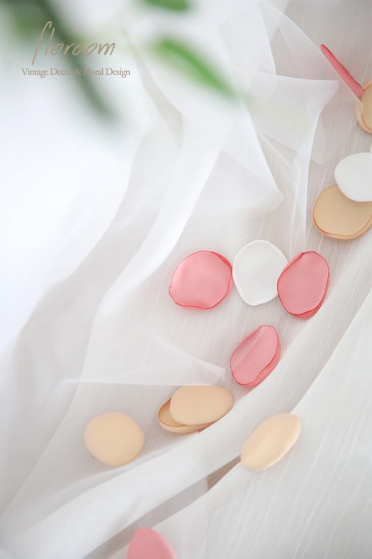 Floroom 300pcs Rose Petals Champagne Pink Faux Silk Flower Petals for Wedding Flower Girl Basket Aisle Runner Scatter Dinner Table Centerpieces Party Confetti Bridal Shower Romantic Night Decoration