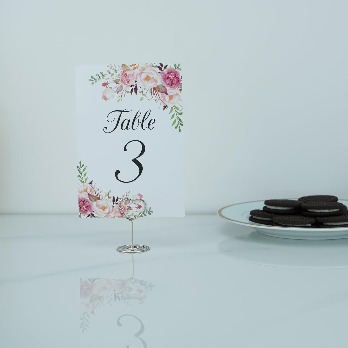 20pcs Mini Place Card Holder, Table Number Holders, Table Card Holders, Table Number Stands, Wire Table Picture Photo Holder Menu Memo Clips for Wedding Favors with Heart Shaped (Silver)