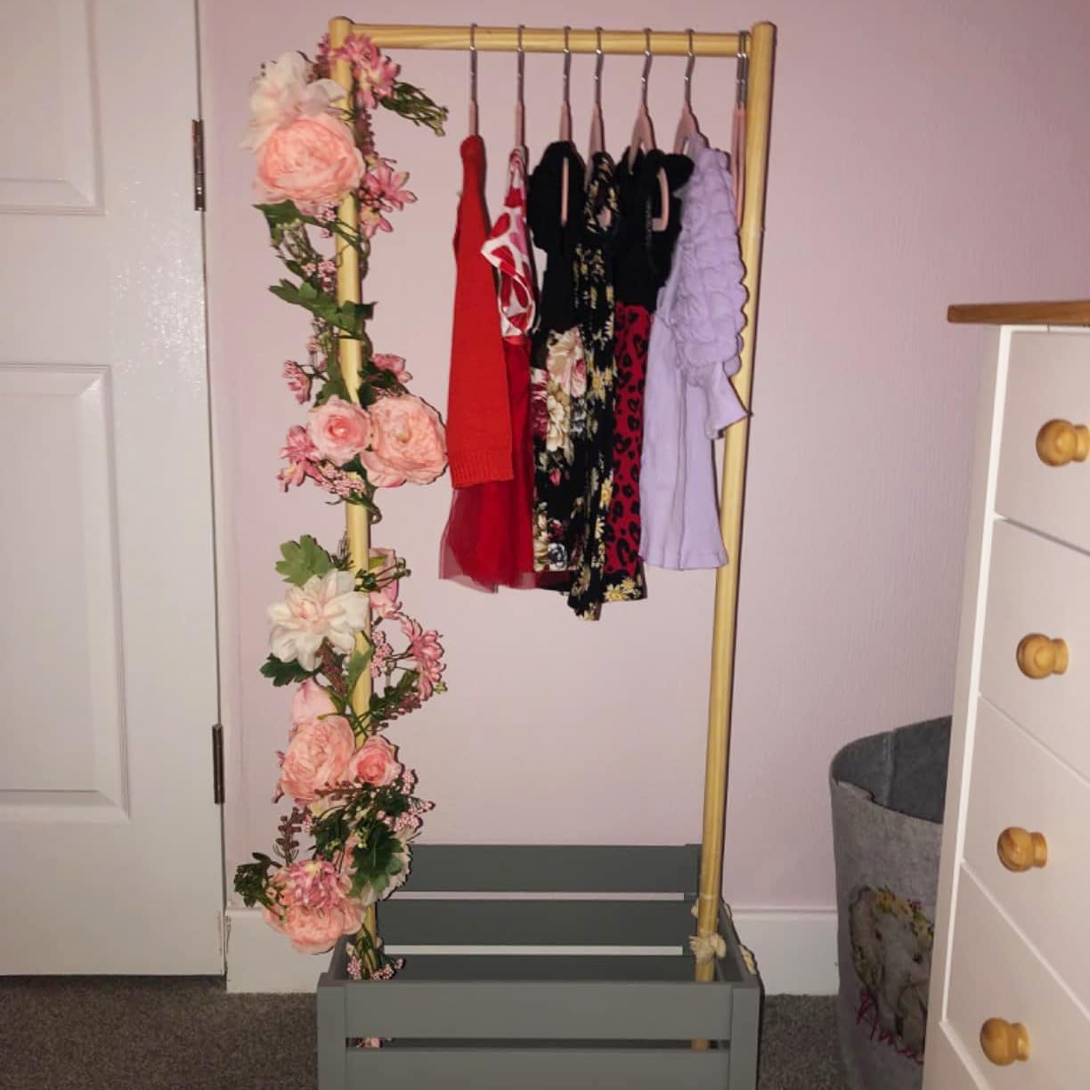 Rose Flower Vine, Peony Flowers, Center Flower Decoration, 6' Length, Floral Garland for Wedding Decor Home Table Runner Mantle Decoration