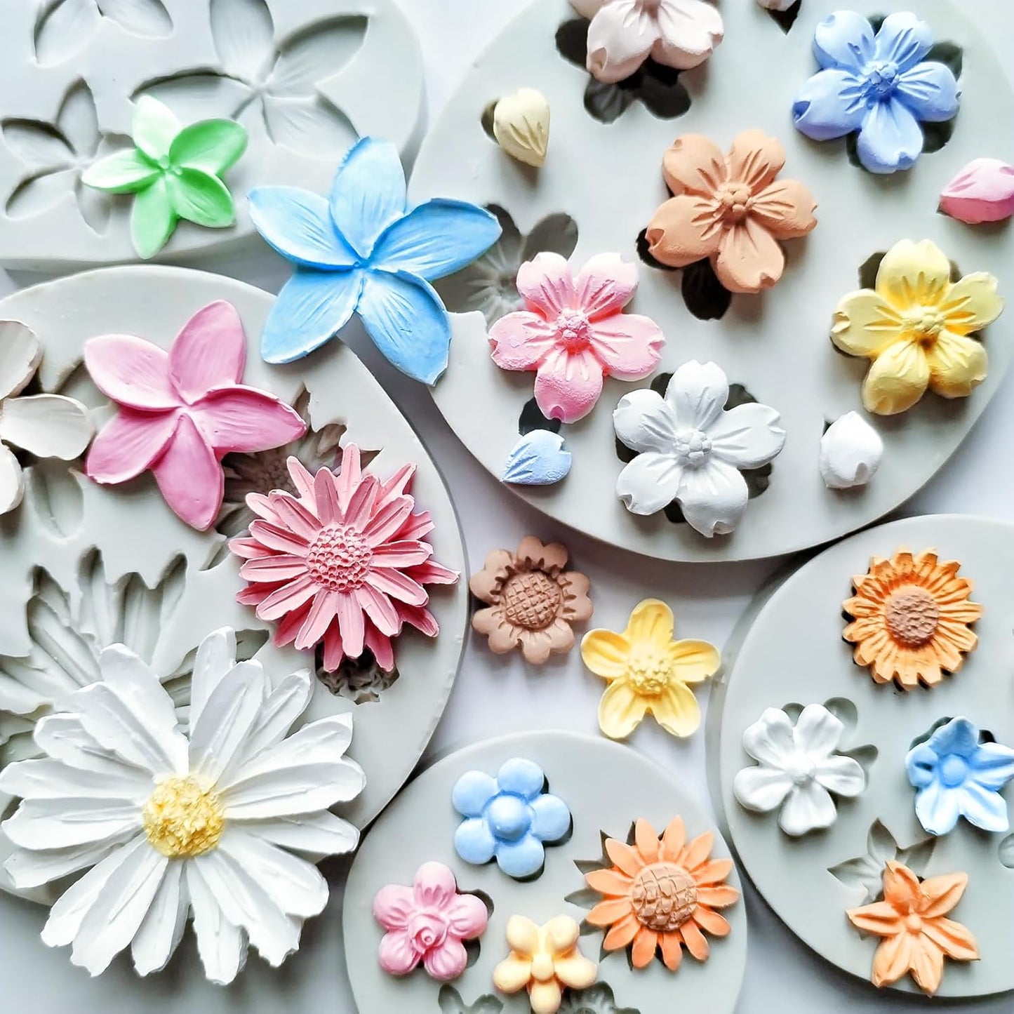 5PCS Flower Silicone Molds, Daisy Flower Fondant Chocolate Jelly Cake Decoration Molds, 3D Floral Resin Candle Soap Wax Polymer Clay Mold, Cute Epoxy Mold for DIY Art Craft Baking Supplies