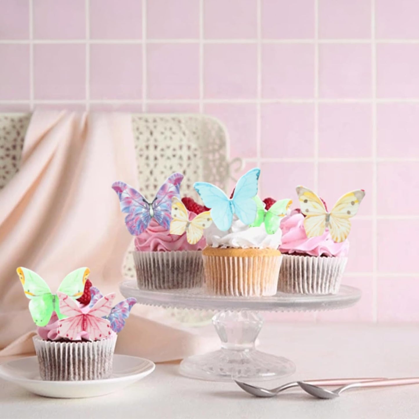 Ephlyn 40Pcs Edible Butterfly Cupcake Toppers 3D Butterfly Cake Picks Mixed Color Cake Decorations for Baby Shower Wedding Kids Birthday Party Supplies Light Multicolor
