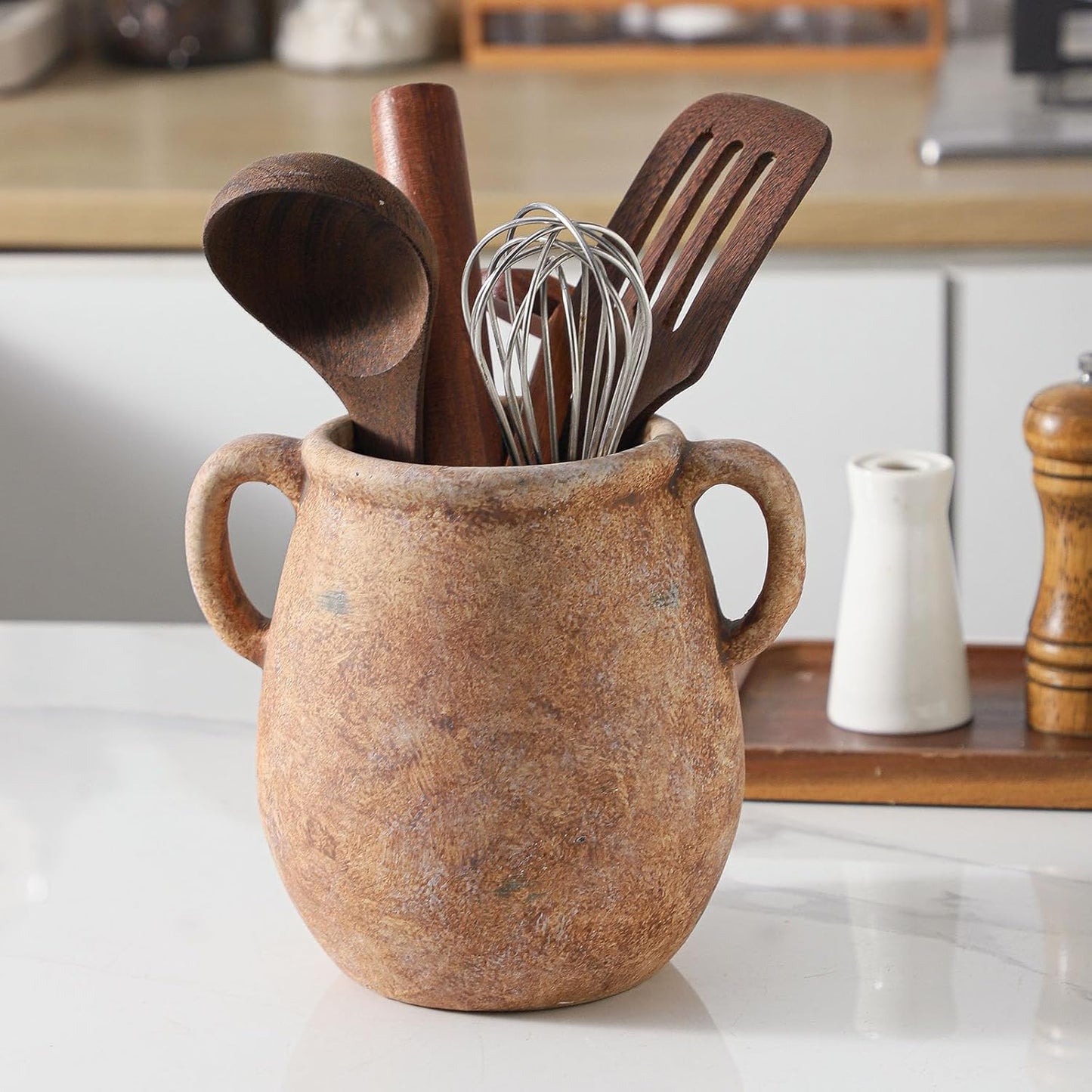 Ceramic Flower Vase Home Decor - 7.1 Inch Rust Table Flowers Vases Living Room Bedroom Plant Decorations Modern Farmhouse Vintage for Kitchen Shelf Office Coffee Dining Desk House Women