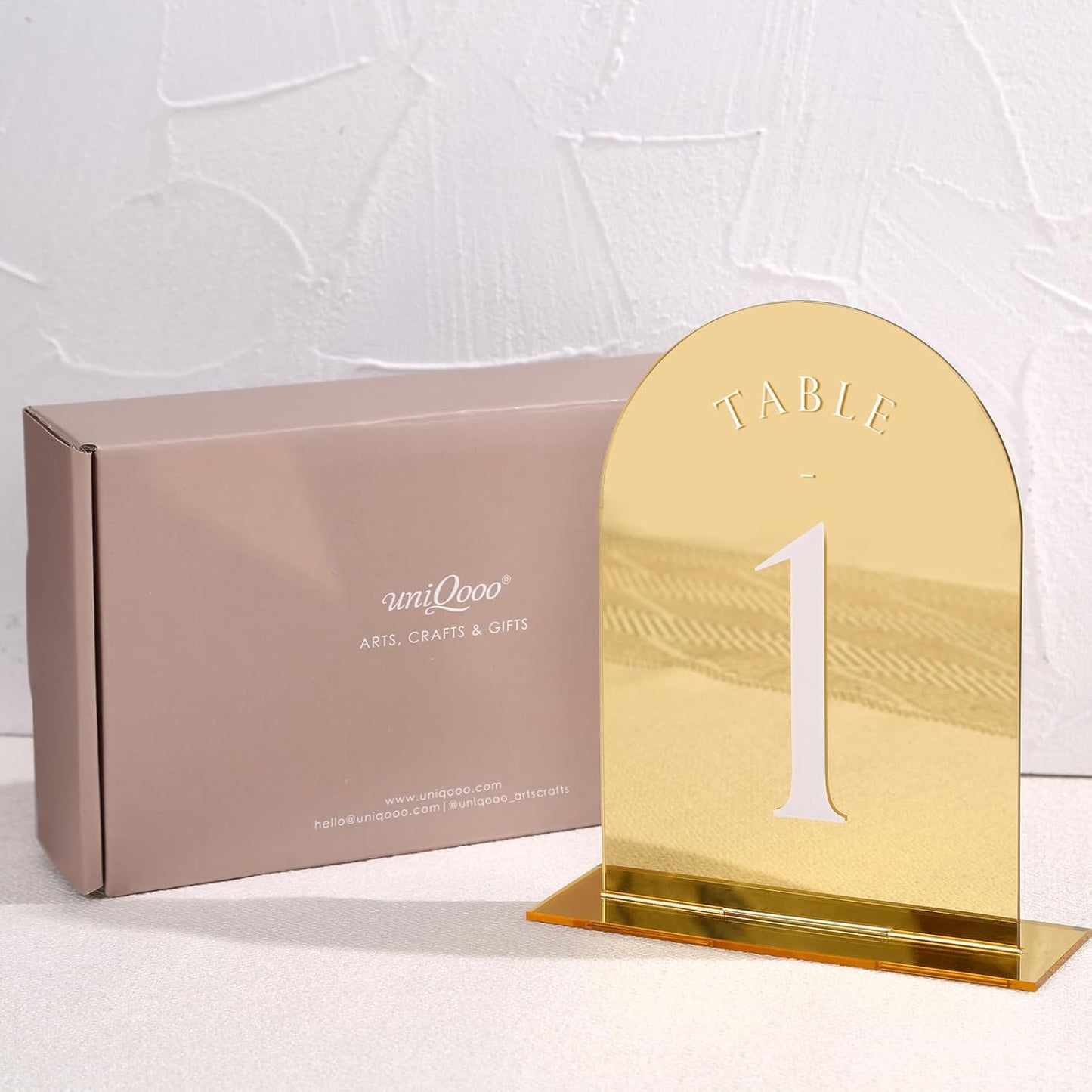 UNIQOOO Gold Mirror Arch Wedding Table Numbers with Stands 1-15, 5x7 Acrylic Display Signs and Holders, Pack of 15, Perfect for Centerpiece, Reception, Decoration, Party, Anniversary, Event