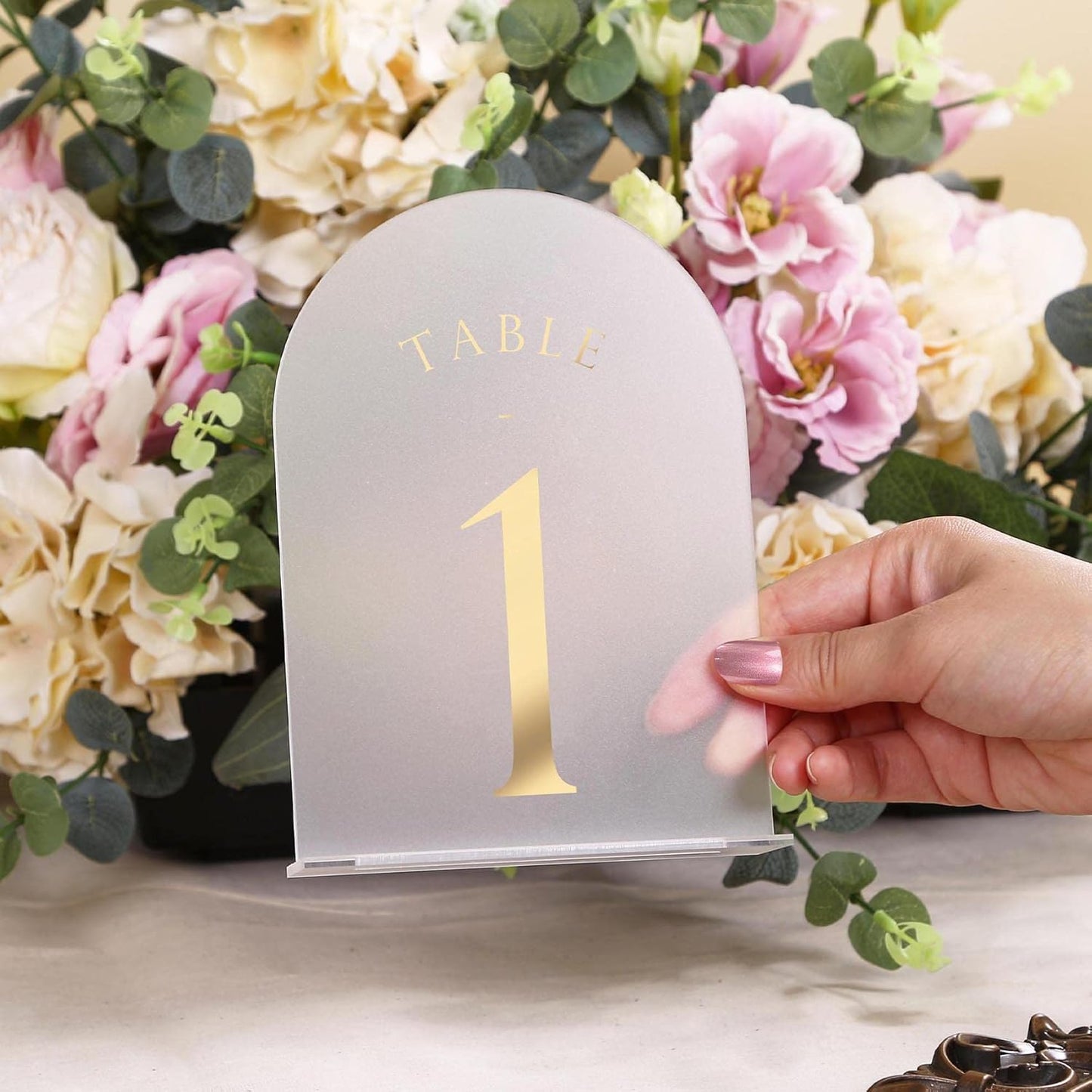 UNIQOOO Frosted Arch Wedding Table Numbers with Stands 1-30, Gold Foil Printed 5x7 Acrylic Display Signs and Holders, Pack of 30, Perfect for Centerpiece, Reception, Decoration, Party, Anniversary, Event