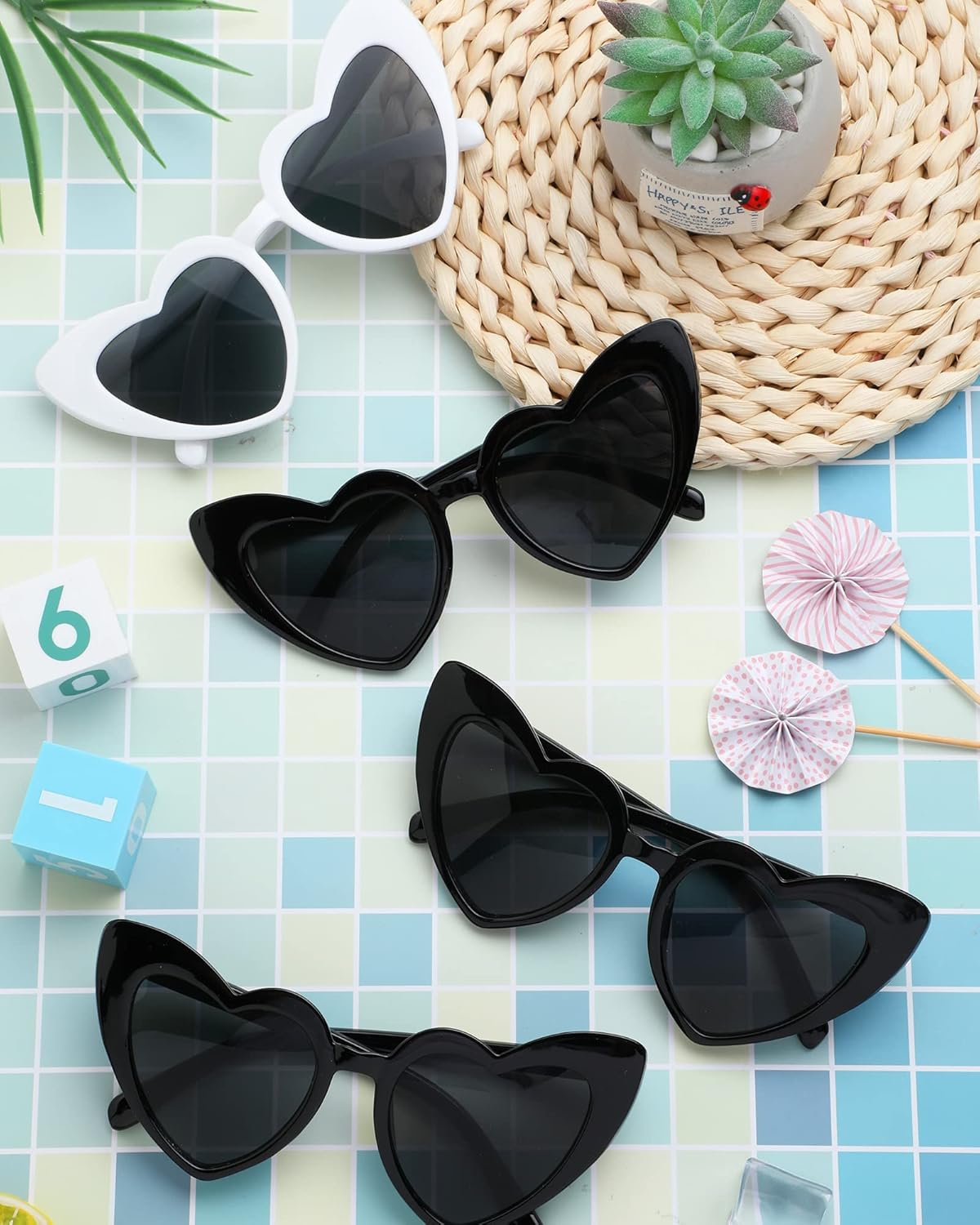 Flutesan 20 Pairs Retro Heart Sunglasses Vintage Cat Eye Heart Glasses Women Bachelorette Bride Sunglasses Bulk