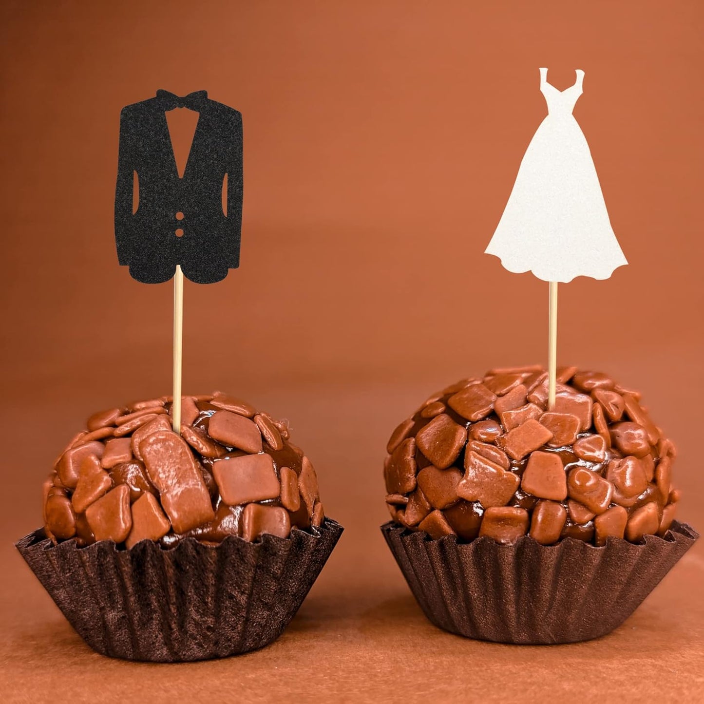 24pcs Bride and Groom Cupcake Toppers Wedding Dress and Tux Cupcake Picks Bridal Shower Wedding Engagement Anniversary Party Cake Decorations Supplies