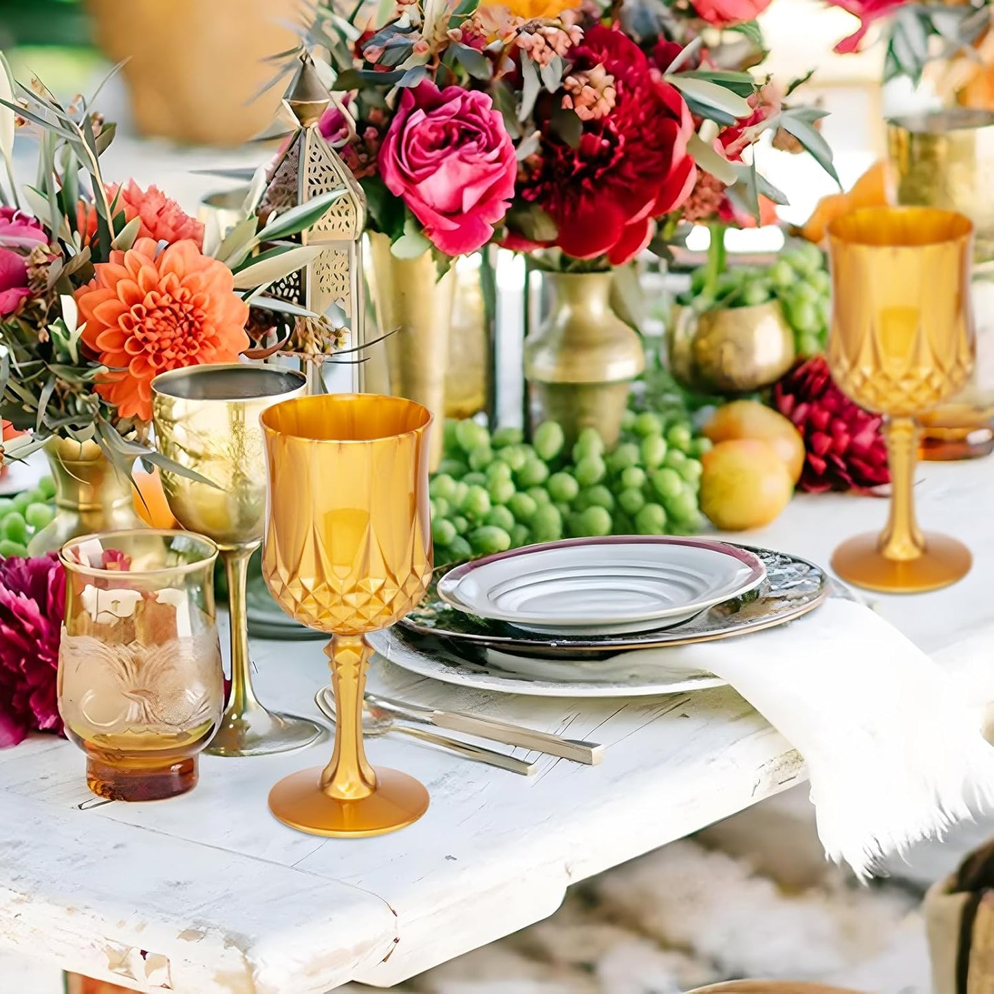 JLYLOL Plastic Vintage Wine Glasses 7OZ Plastic Goblets Vintage Drinking Glasses 48PCS Retro Wedding Glassware Water Goblets Reusable Drinking Cups for Party,Reception,Celebration,Bar,Whiskey(Amber)