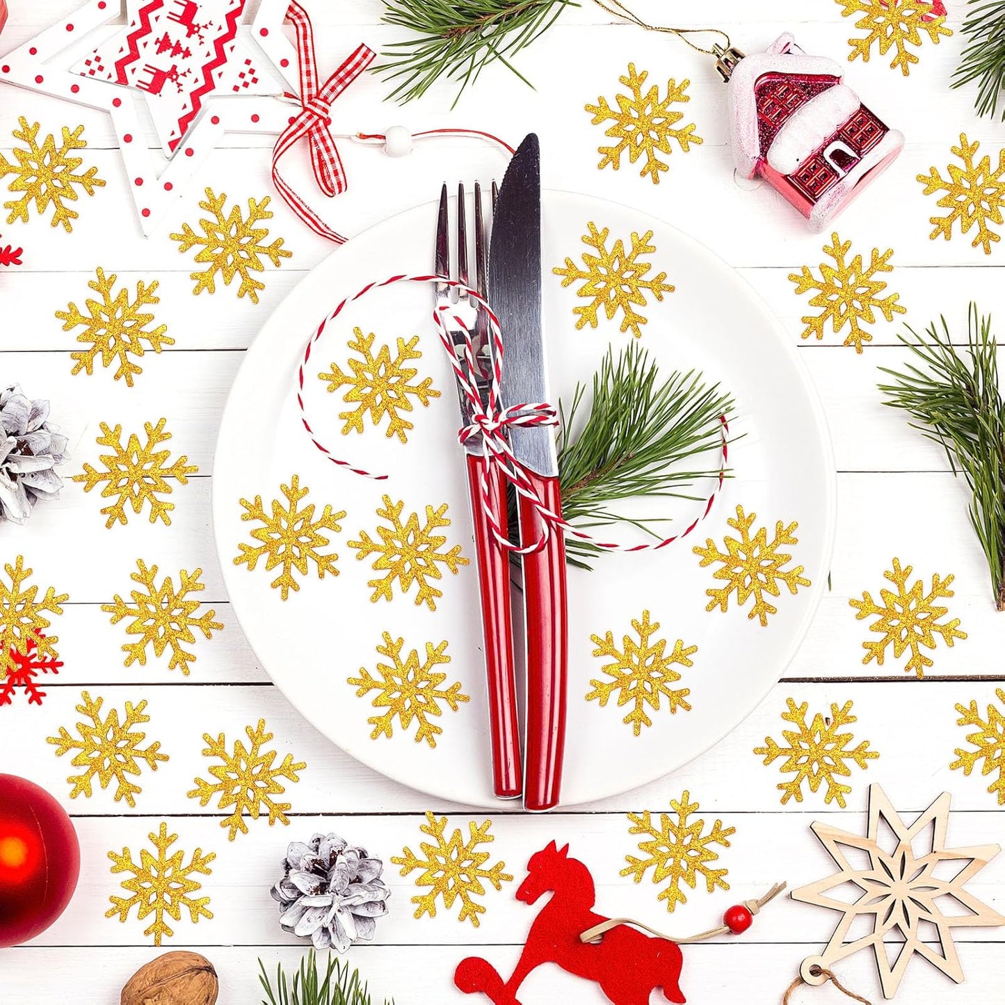 MARFOREVER Christmas Snowflake Glitter Confetti, Gold Snowflake Paper Confetti Winter Snow Sprinkles Sequins Table Centerpiece for Winter Wonderland Xmas Holiday Wedding Party Supplies Decorations