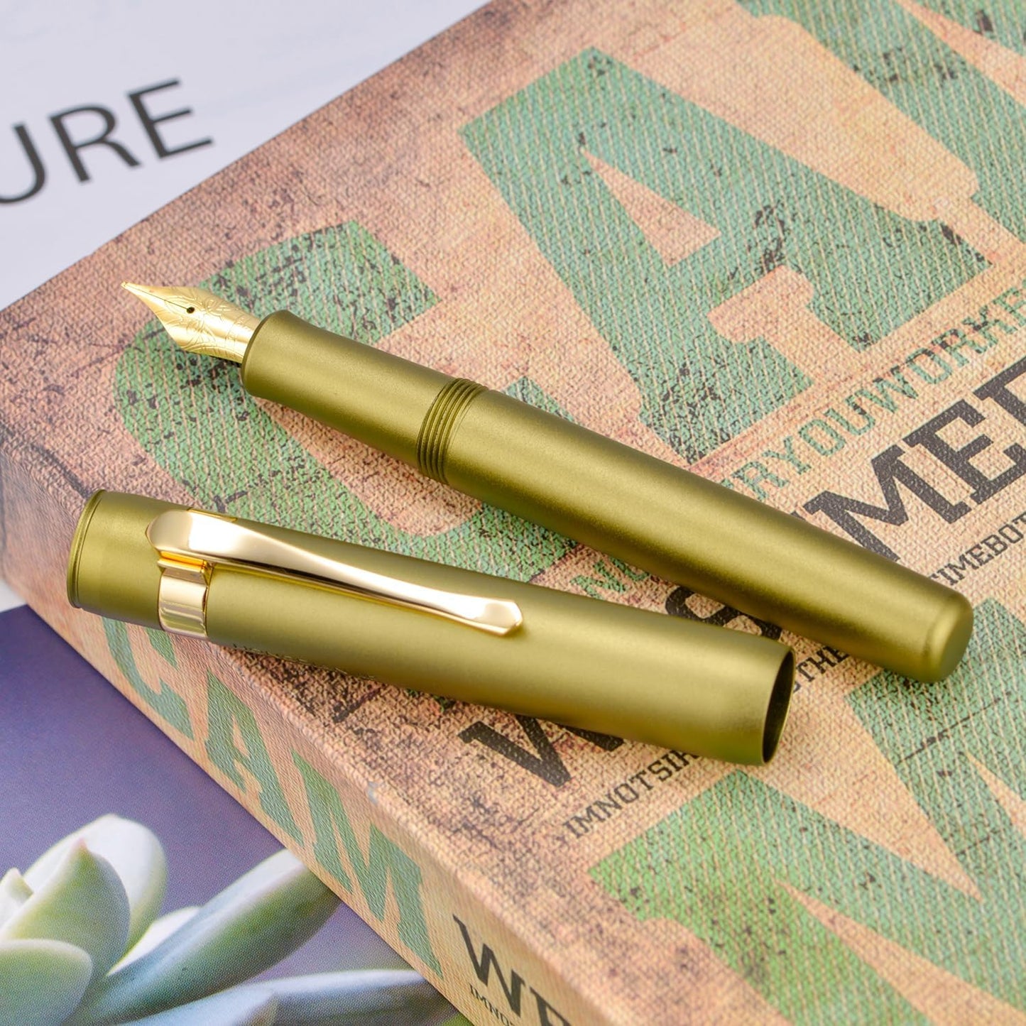 HONG DIAN M2 Black Forest Mini Fountain Pen, Medium Nib & Sleek Shape Aluminium Short Pocket Travel Pen (Olive Green)