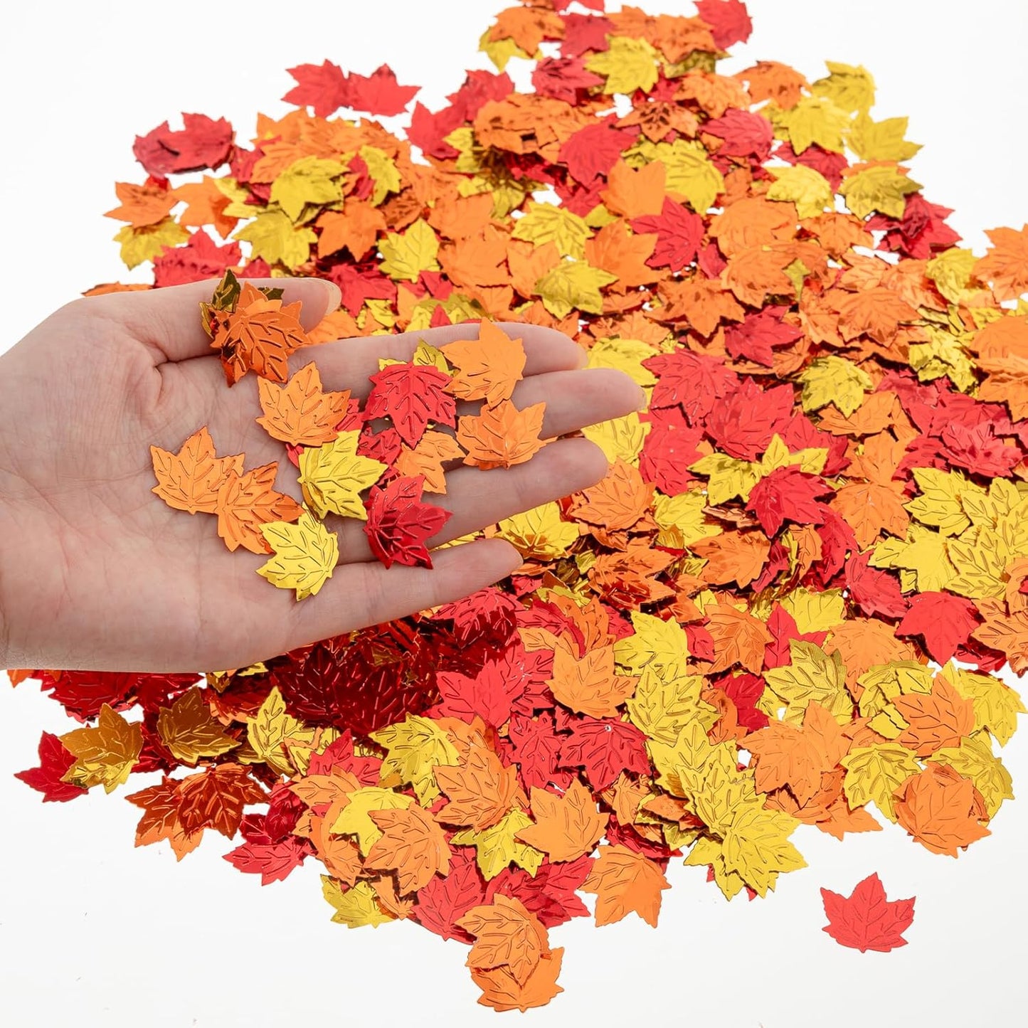 Fall Maple Leaf Confetti Decorations, Thanksgiving Metallic Foil Maple Leaves Table Confetti Glitter Sprinkles Sequin for Thanksgiving's Day Autumn Party Home Decoration, 800pcs/100g