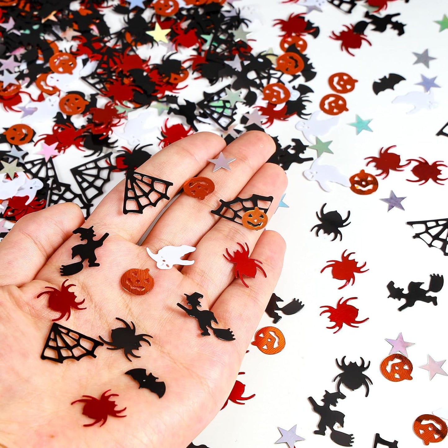 Halloween Party Table Scatter Confetti, 3000 Pcs Pumpkin Spider Bat Star Foil Metallic Confetti for Halloween Party Table Decorations