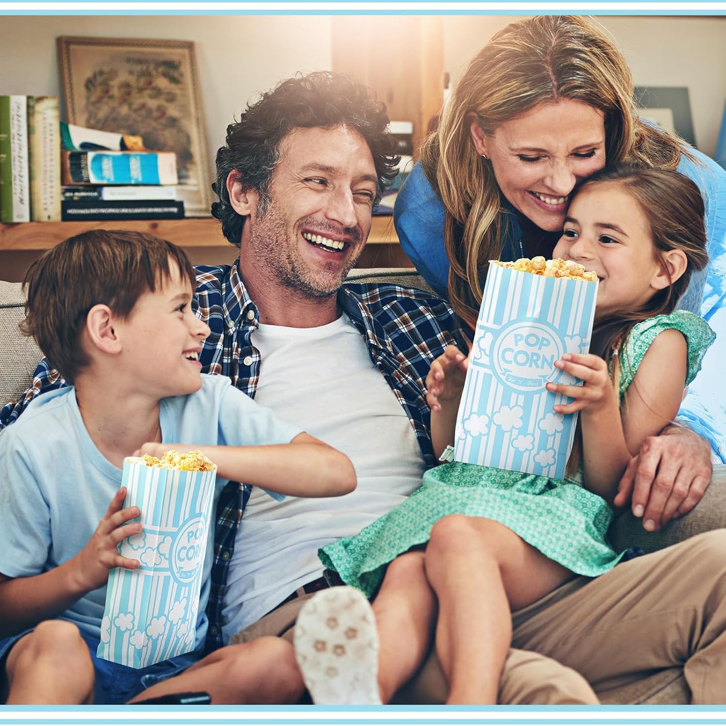 200 Pcs Paper Popcorn Bags Bulk 2 oz Large Flat Bottom Boxes Red and White Disposable Container Sleeve Movie Night Popcorn Bucket for Retro Movie Themed Party Carnival Supplies (Light Blue and White)