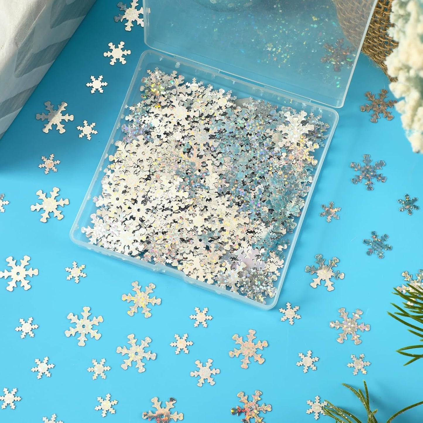 MARFOREVER Christmas Snowflakes Confetti, Winter Glitter Sprinkles Laser Snowflake Frozen Table Confetti Sequins for Winter Wonderland Xmas Holiday Wedding Birthday Party Decorations Supplies