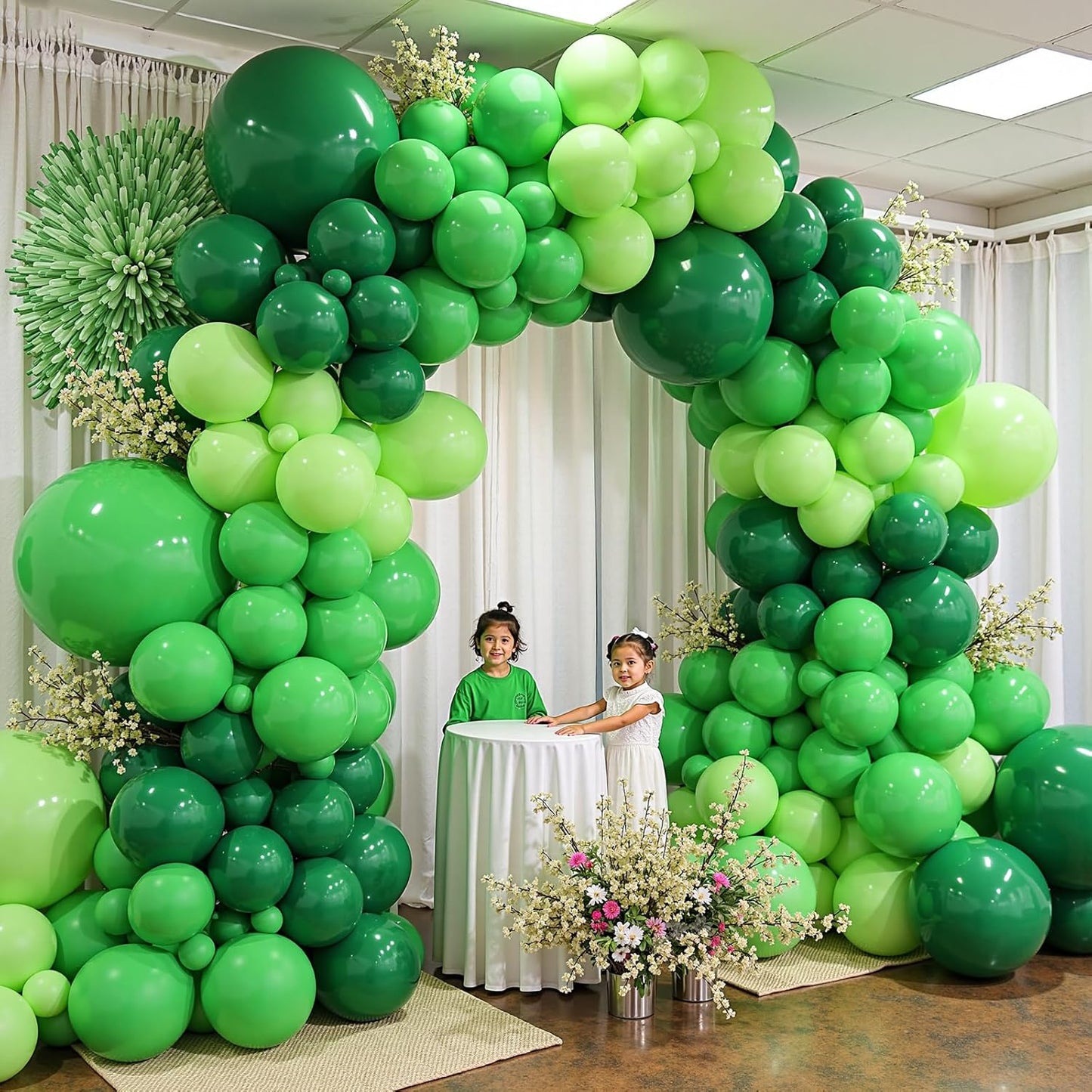 412pcs Green Balloon Garland Arch Kit, 18 12 10 5 inch Different Sizes Balloons for Green Jungle Forest Themed Birthday Party Decorations