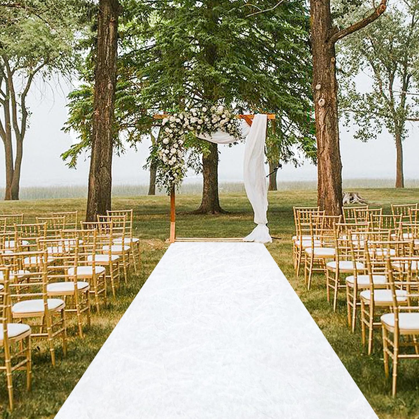 MODFUNS White Aisle Runner Wedding Carpet Runner 4x30FT Velvet Fabric Aisle Runner Rug Indoor Outdoor Event Carpet Aisle Runner Rustic Runway Carpet for Parties Hallway Wedding Aisle Decoration