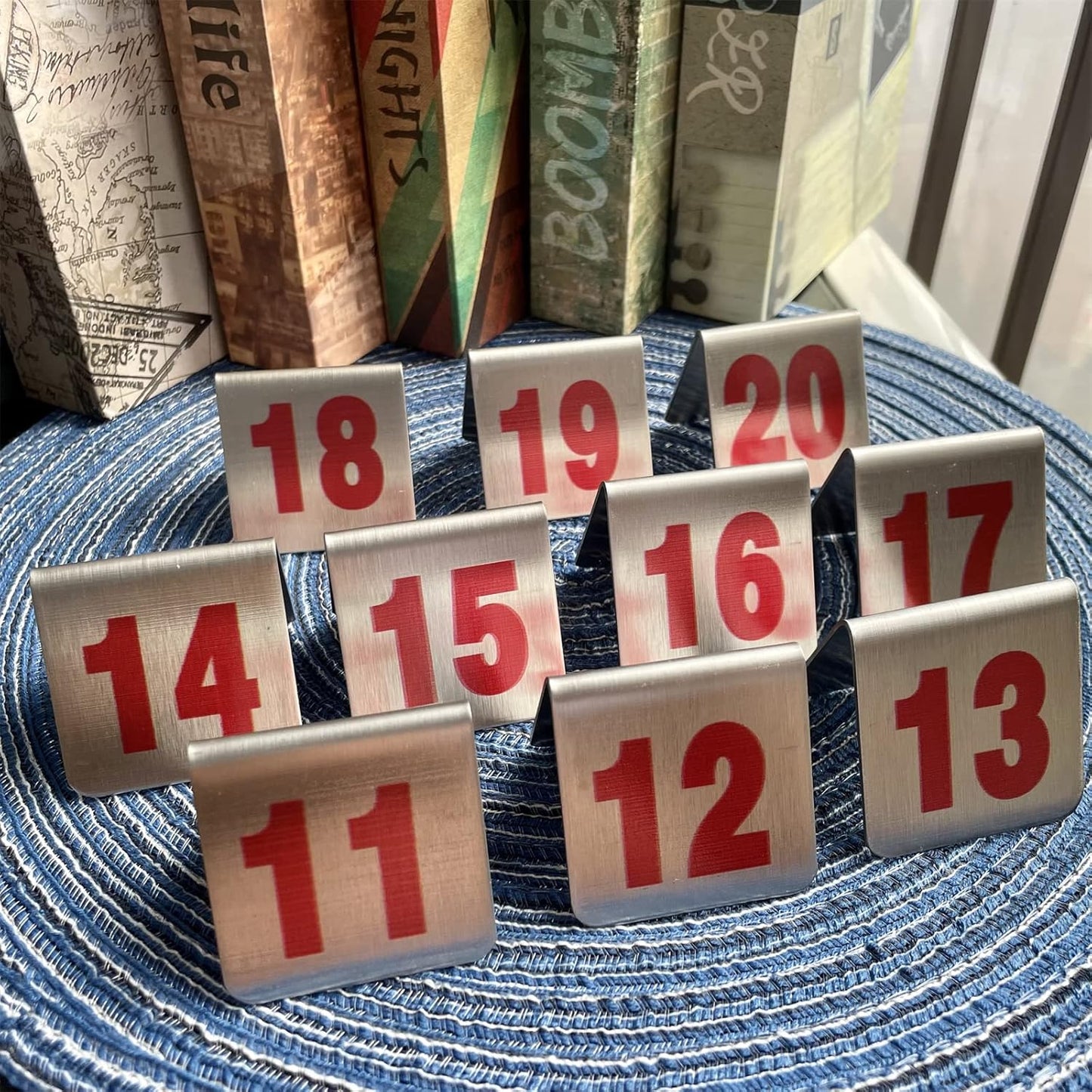 10 Pcs Metal Place Cards Stackable Tent Style Table Numbers，Place Card Holders for Celebration Wedding Party Restaurants Cafes Bars Gatherings meeting Room Board Game Serial (Small 11-20, Red)