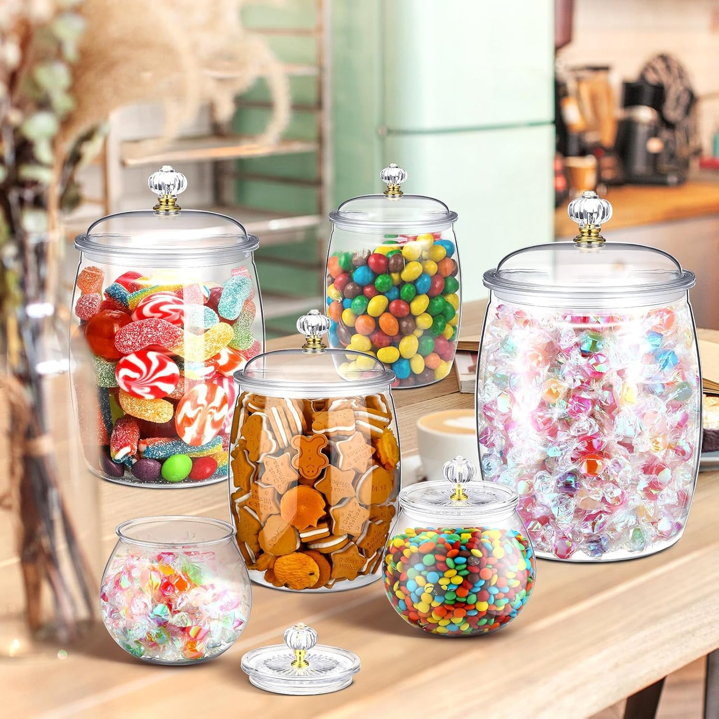 Nuogo 6 Pcs Plastic Candy and Cookie Jar with Lids Decorative Apothecary Jars Candy Buffet Containers Clear Airtight Food Storage Canister Home Decoration(30/42/64/80/90 oz,Classic, Stylish)