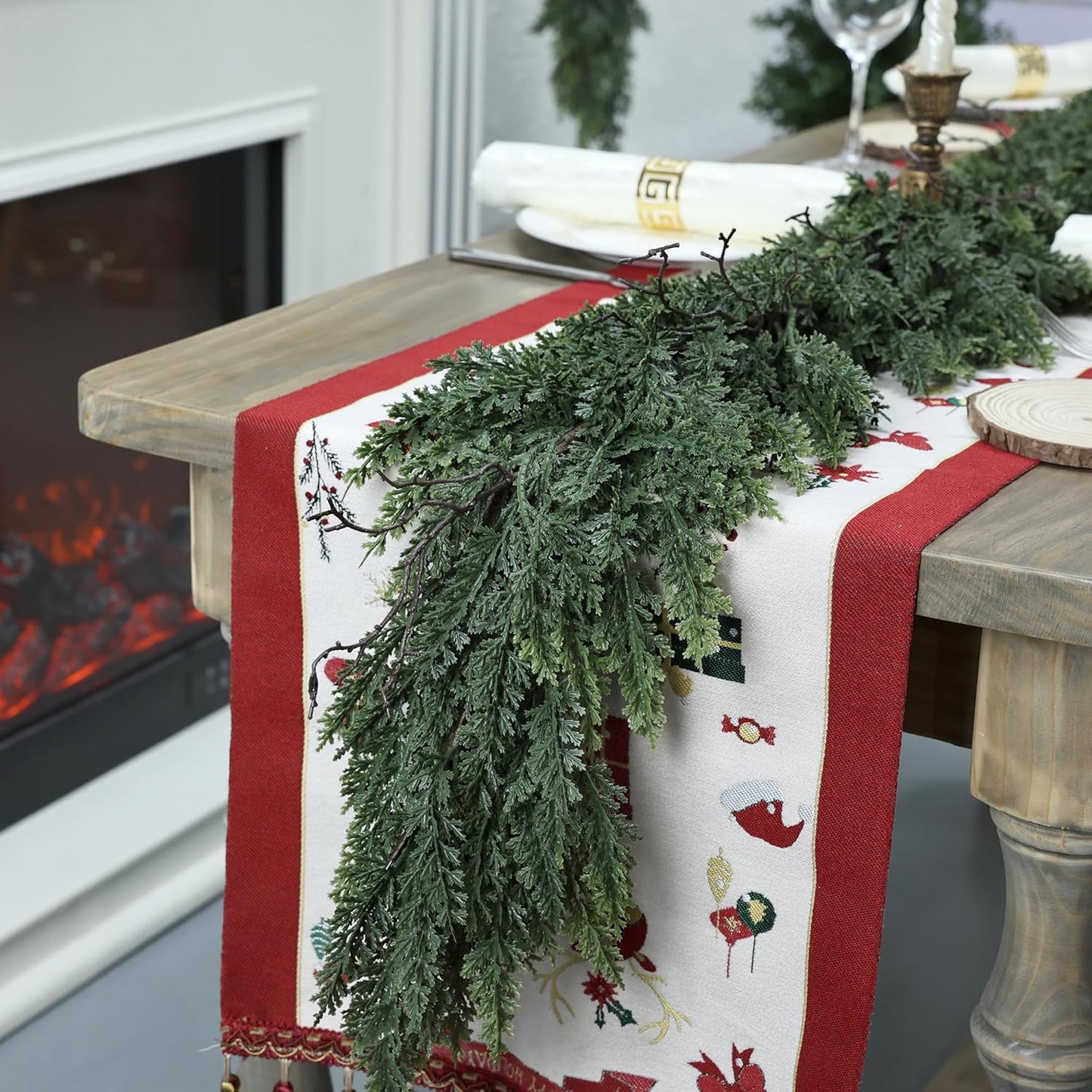 Realistic Christmas Garland for Mantle 6FT Real Touch Thick/Lush Artificial Cedar Garlands Christmas Decorations Indoor Christmas Garland for Stairs Railing Outdoor Fireplace Table Xmas Holiday Decor