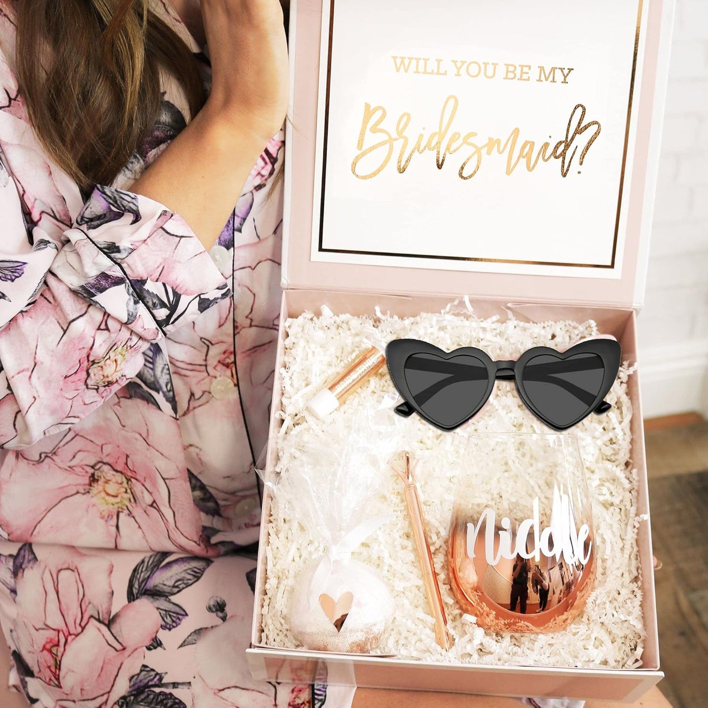 1+7 Pack Bachelorette Party Favor Retro Heart Sunglasses and Bridesmaid Scrunchies Set (Pink)