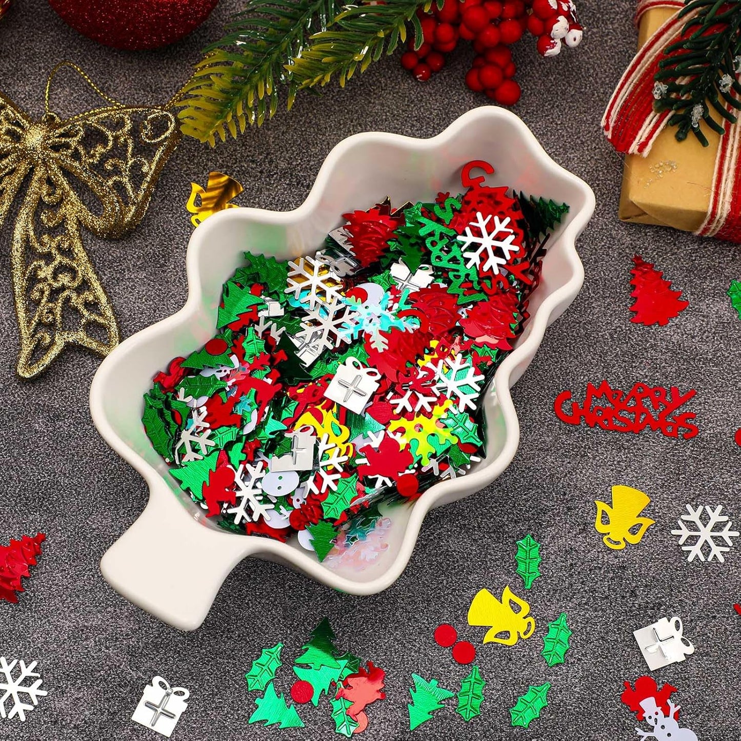 MARFOREVER Christmas Day Confetti Glitter Table Decorations Party Scatter Confetti, Red Green White Party Decorations Table Confetti Sprinkles Snowflake Santa Elk for Christmas Party Supplies Decor